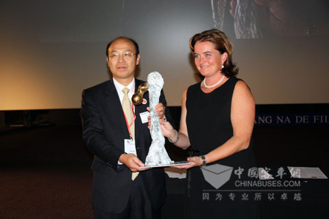 Kinglong Bags BUS BUILDER OF THE YEAR 2010